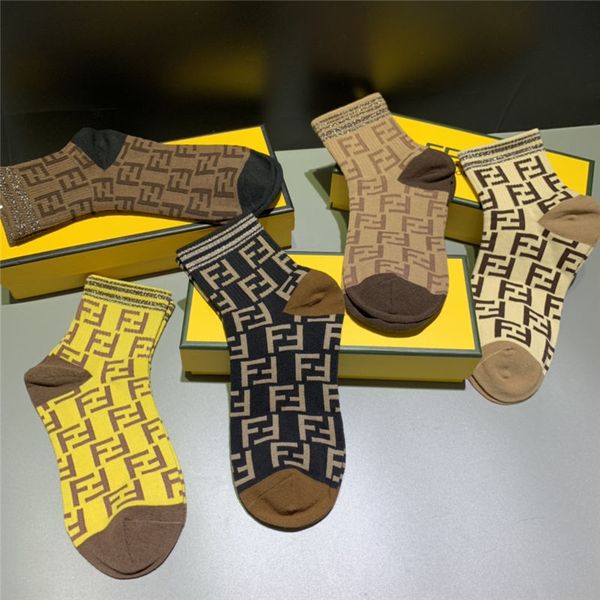 

ss20 new arrival designer men's socks a box of 5 pairs women brand cotton socks #022, Black