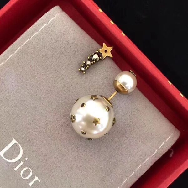 

The lady 039 earring are elegant and tyli h and the temperament godde i enchanting