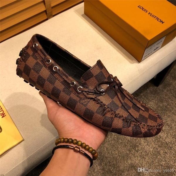 

20fw человек мокасины обувь натуральная кожа повседневная кроссовки мужской моды резные лодка обувь мягкое платье партии обувь человек chaus, Black