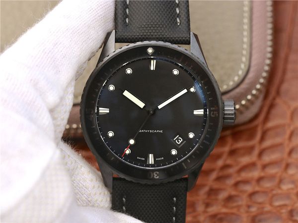 

2019 luxury mens watches 43.6mm mechanical stainless steel movement automatic waterproof watches men sports watches illuminated watch, Slivery;brown