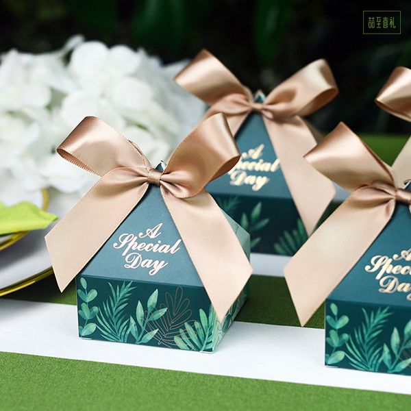 

100pcs 6 colors new quality romantic wedding sweets green candy gift favour boxes with ribbon table decorations a special day