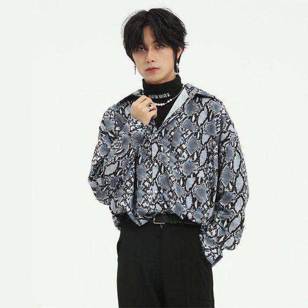 

мужчины женщина vintage мода япония корея стиль streetwear рубашка пара рубашка мужчина змеиной pattern casual сыпучий длинный рукав, White;black