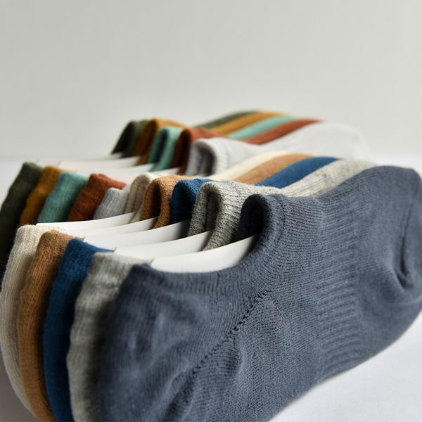 

men's trend socks, solid color, non slip, thick style, all kinds of odor proof and colorful, Black