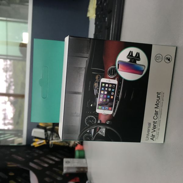 

car phone holder retail box