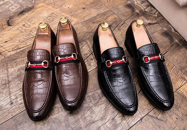 

2019 Top Sell Men Drivers With Sylvie Web Buckle Loafers Slippers Men Flats Casual Genuine Suede Moosehide Weekender Shoes dh2a17