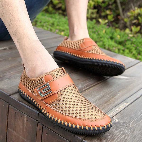 

breathable mesh beach & outdoor sandals with hook & loop treking sports sandals men leisure footwear latest fashion new arrival