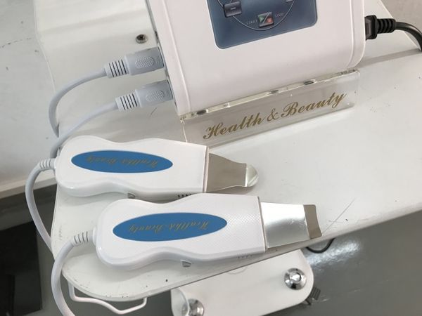 

2020 face lift machine electric hand skin scrubber with 2 scrubber handle