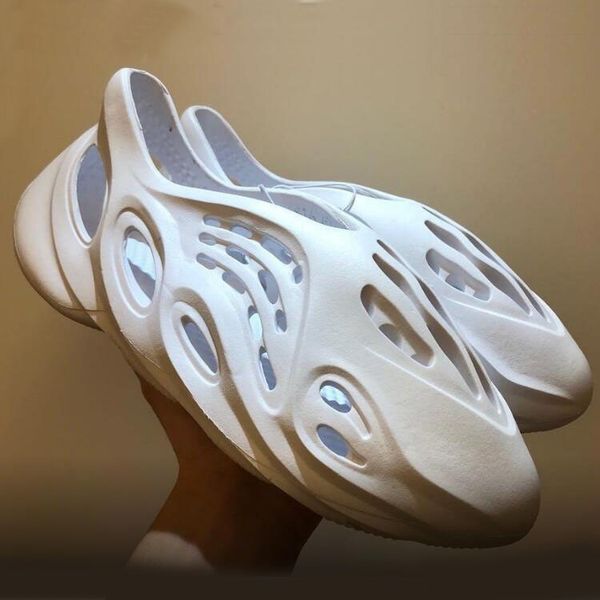 

2020 kanye west slides foam runner bone desert sand slippers fashion sandal resin beach casual shoes mens slipper, Black