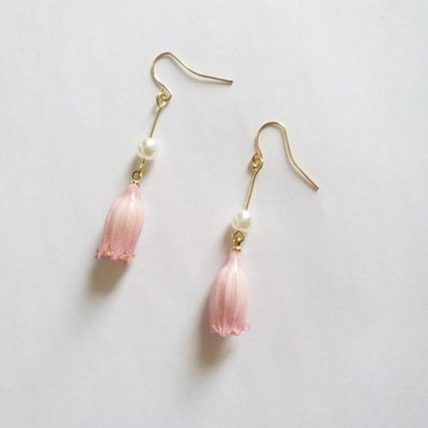 

оригинальная ручные прессованные цветы серьги 2020 модных женские серьги с жемчугом весна ювелирных изделий для девочек подарочной ухи аксес, Silver