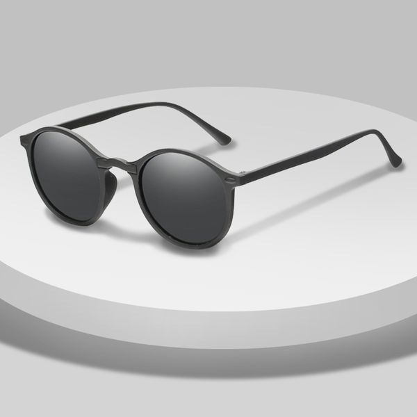 

2019 brand classic polarized sunglasses men driving round rivet male sun glasses eyewear oculos gafas z265, White;black