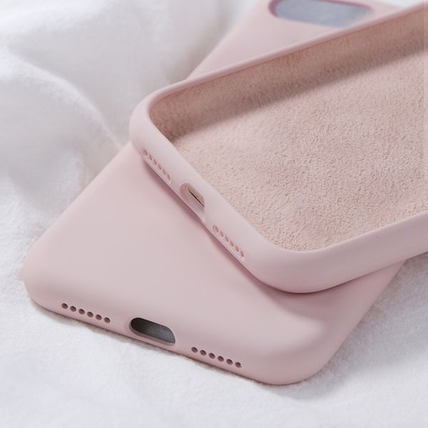 coque iphone xr silicone beige