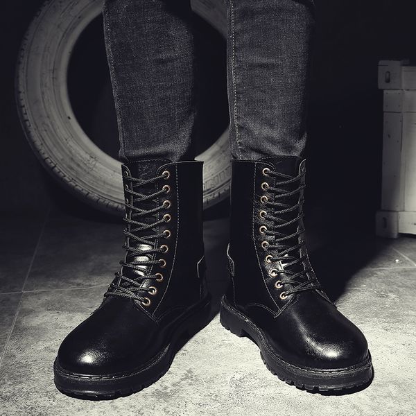 

2020 new autumn and winter leather men's short boots snow boots short high-plus velvet warm men's leather, Black