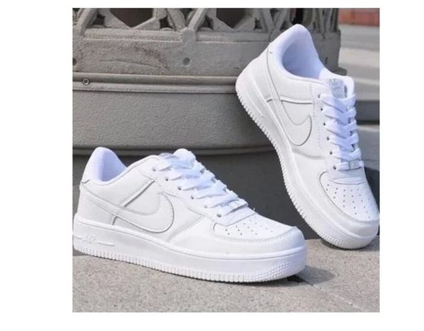 

2019 forces men women low cut one 1 shoes white black dunk skateboarding shoes classic af fly trainers high knit air designe sneakers