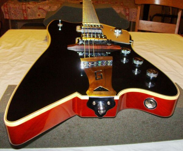

Mu ical in trument rare gre g6199 billy bo jupiter black electric guitar chrome hardware white body binding electric guitar