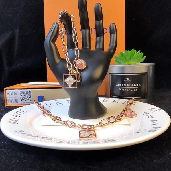 

Charm Bracelets amazingjewelrystore