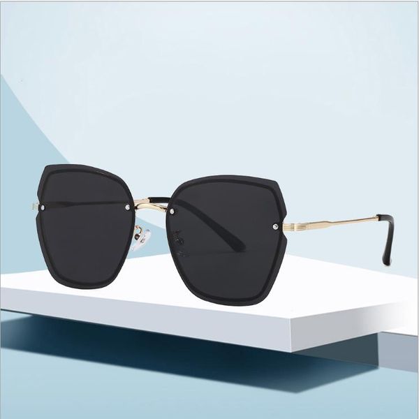 

женщины роскошные дизайнерские солнцезащитные очки новости мода тенденция горячие солнцезащитные очки высокое качество бренд классический ре, White;black