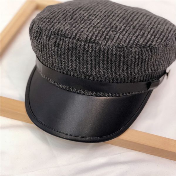 

myzoper 2019 fashion new stripe splice korean version beret vintage spring autumn flat cap women cap hat, Blue;gray