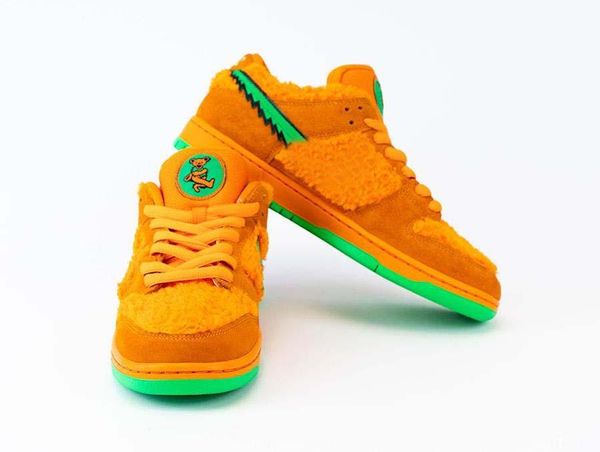 

new grateful dead x sb dunk low orange bear running shoes ceramic green spark upper suede skateboarding shoes sports sneakers with box