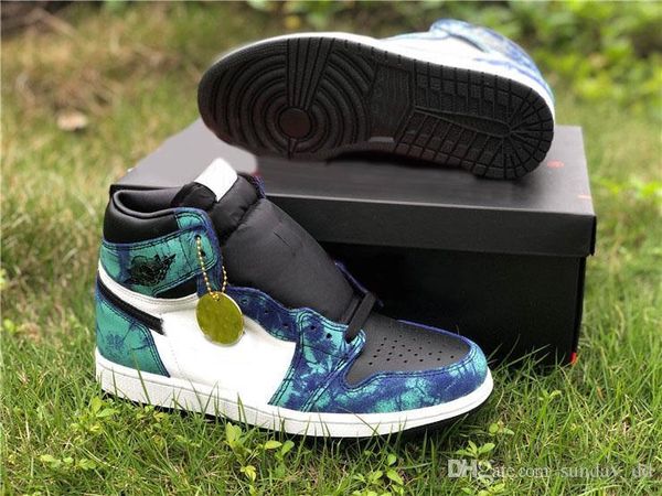 

air aauthentic 1 high og retro wmns tie-dye basketball shoes aurora green woman man 1s sports sneakers cd0461-100 with original box