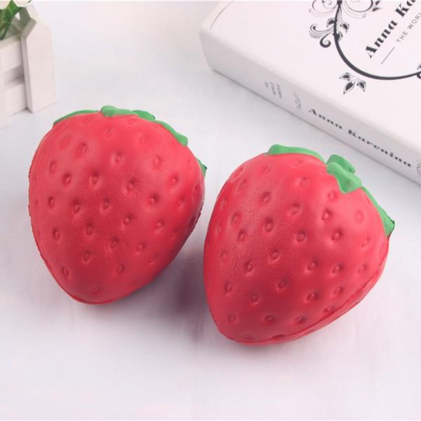 

2017 горячее надувательство мягкие игрушки мягкие выжимки фрукты 11.5 см клубника с ароматами симпатичные новизна игрушки подарок для детей