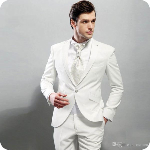 Abito da uomo bianco italiano Abiti da sposo Abiti da sposo formale Smoking Groomsmen Wear Prom Abbigliamento giacca + cappotto + cravatta