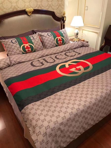 

High den ity g logo letter luxury bedding uit x letter fa hion logo autumn ummer new 4 piece bedding for europe and america