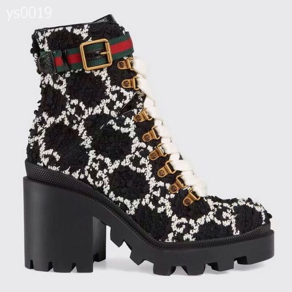 

2019 trend british style thick with lace up women's boots in the european station in the tube martin boots factory direct sales, Black