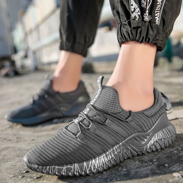 

2020 season large size flying coconut couple shoes sports casual men's and women's shoes