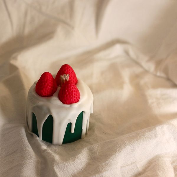 

designer ins strawberry berry dessert scented candle cake holiday birthday gift valentine's day girlfriends shooting props decoration i