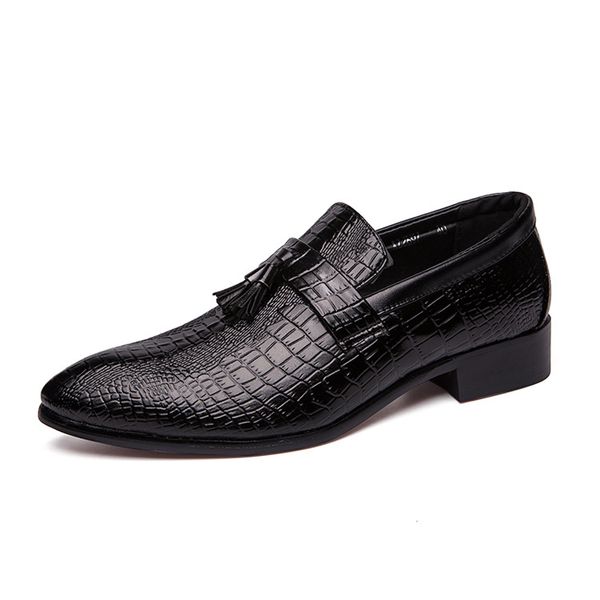 

2020 new cross-border mens pointed toe tassled leather shoes korean fashion casual leather shoes mens pointed toe large size, Black