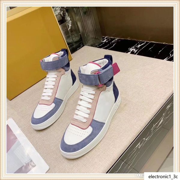 

2019 new arrivals mens womens fashion platform luxurydesishoes flat casual lady walkings casual sneakers mens trainers shoes leather h01
