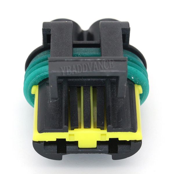 

black good quality electrical adapter socket 2p sealed auto connector