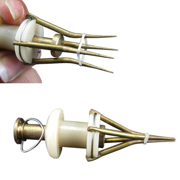 

2018 copper parts bloodworm lure granule angleworm clip carp fishing bander pellet plier load tool worm lobworm maggots * 1pcs