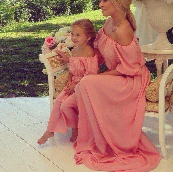 

2020 bateau short sleeves mother and daughter matching dresses formal prom party gowns pleated ruched customized vestidos de soiree cheap, Black