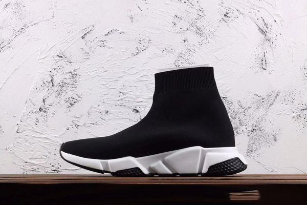 

wholesale - 2020 chain reaction men women luxury casual shoes fashion sneaker mix multi shoes black and white spring and aut out