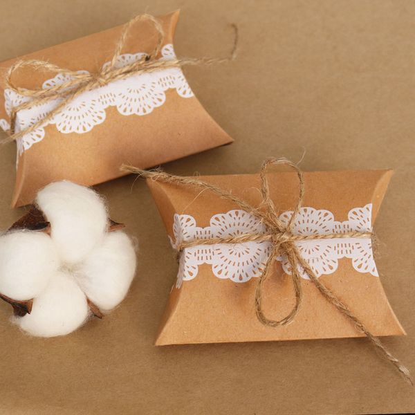

10pcs kraft paper candy box lace pillow shape wedding favor gift boxes party box bags string present pouch home party decoration