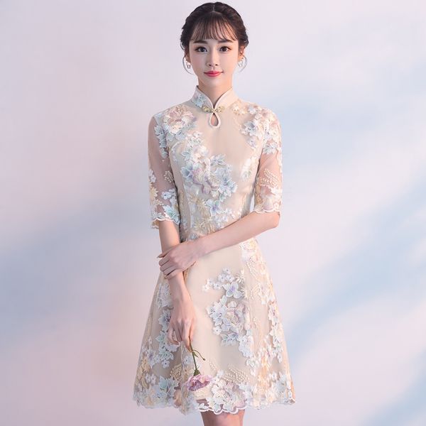 

champagne vintage lady short cheongsam plus size embroidery floral elegant chinese dress slim half sleeve qipao vestidos, Red