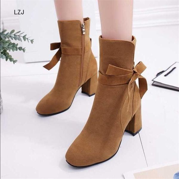 

lzj 2019 winter boots women round head side zipper autumn boots bow mid-calf suede botines mujer shoes thick heel 35-39, Black