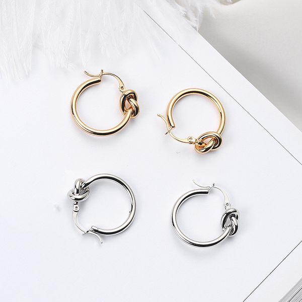 

new fashion women jewelry winter contracted metal tie wind circle earrings female ear clip classic hoop earrings, Golden;silver