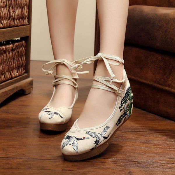 

charming 2017 platform summer new pattern old beijing nation the wind embroidered cotton slope slipper chinese style, Black