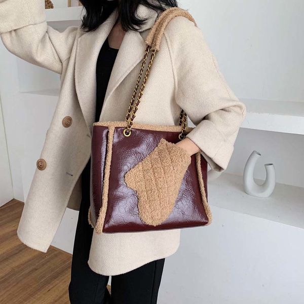 

high capacity vintage leather handbags for women fahion chain shoulder messenger bag lady handbags female travel totes