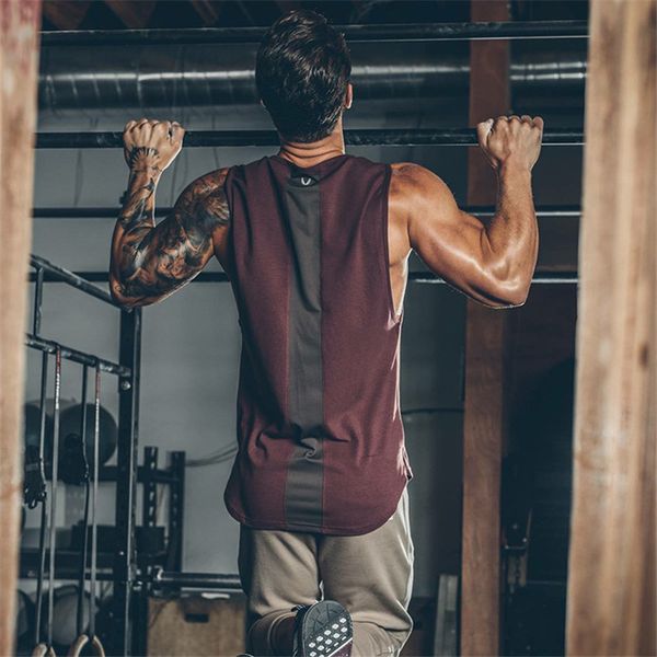 

2019 summer mens curved hem patchwork gyms stringers vest bodybuilding clothing fitness man tanks, White;black