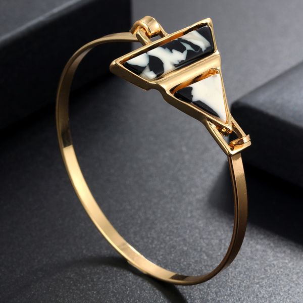 

2019 gold cuff bracelets and bangles fashion women geometric acetic acrylic stone charm bracelet summer gold jewelry accessories, White
