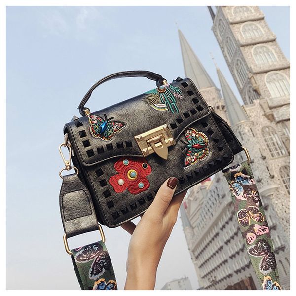 

2019 new wave korean version of the wild cross-body wideband embroidered rivets wide shoulder strap shoulder small square bag