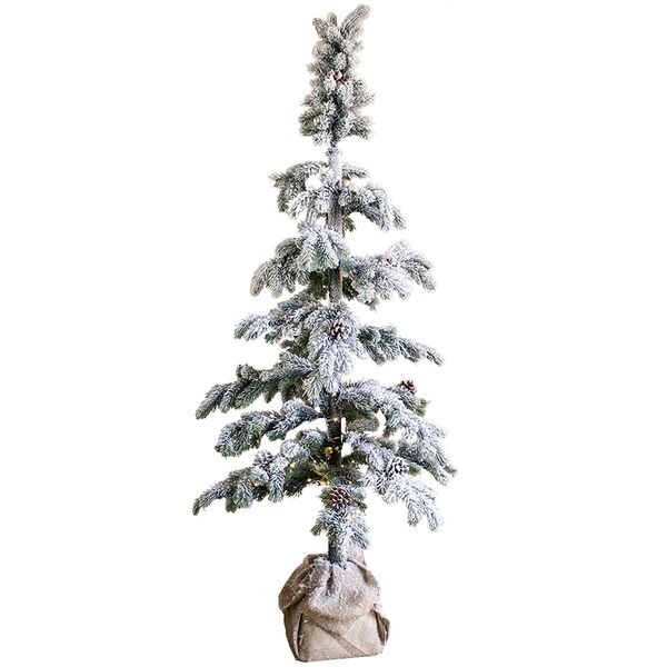 

large christmas tree, cedar, snow scenery, bonsai, display window, prop, cafe, restaurant, holiday atmosphere