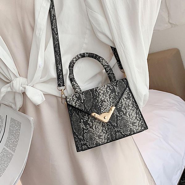 

2019 fashion snake skin prints messenger bag women retro serpentine crossbody bags single shoulder handle hasp square package
