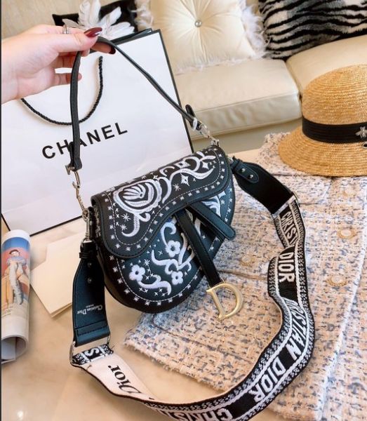 

New european tyle cla ic ladie houlder bag addle bag handbag houlder itbag pure noble oft 20cm making