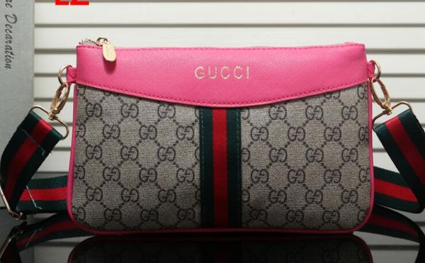 

Bolsa de Ombro kkkmmm166