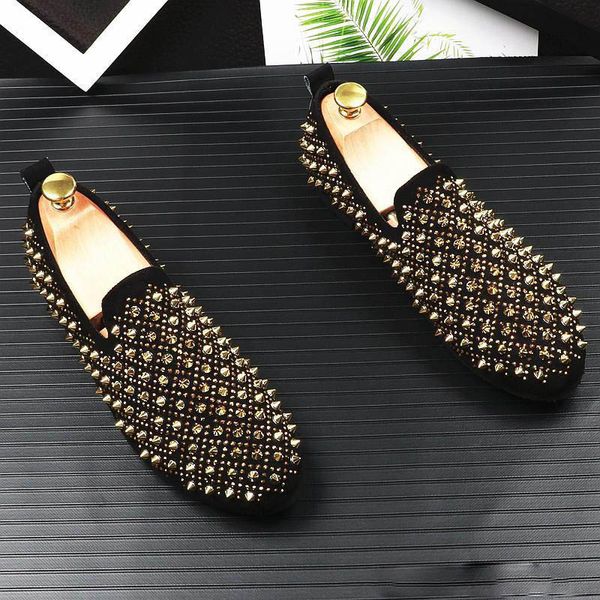 Erkekler Elbise Ayakkabı Akşam Parti Düğün Ayakkabı Günlük Ofis Suit balo Ayakkabı Chaussures Hommes için yeni Çivili Perçin Spike rhinestoneLeather