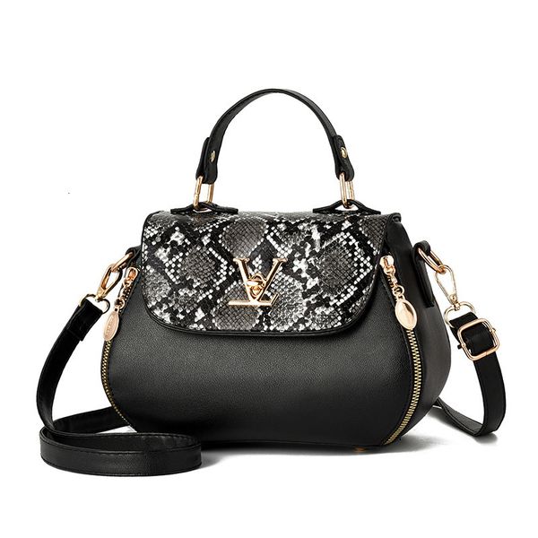 

small bag woman 2019 autumn tide handbag snake small fresh all-match cable satchel woman package